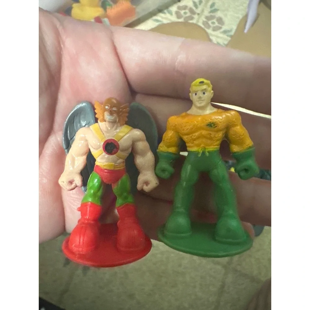 DC Comics Miniature PVC Figures Lot of 7 Superman Flash Joker Penguin Robin 2in